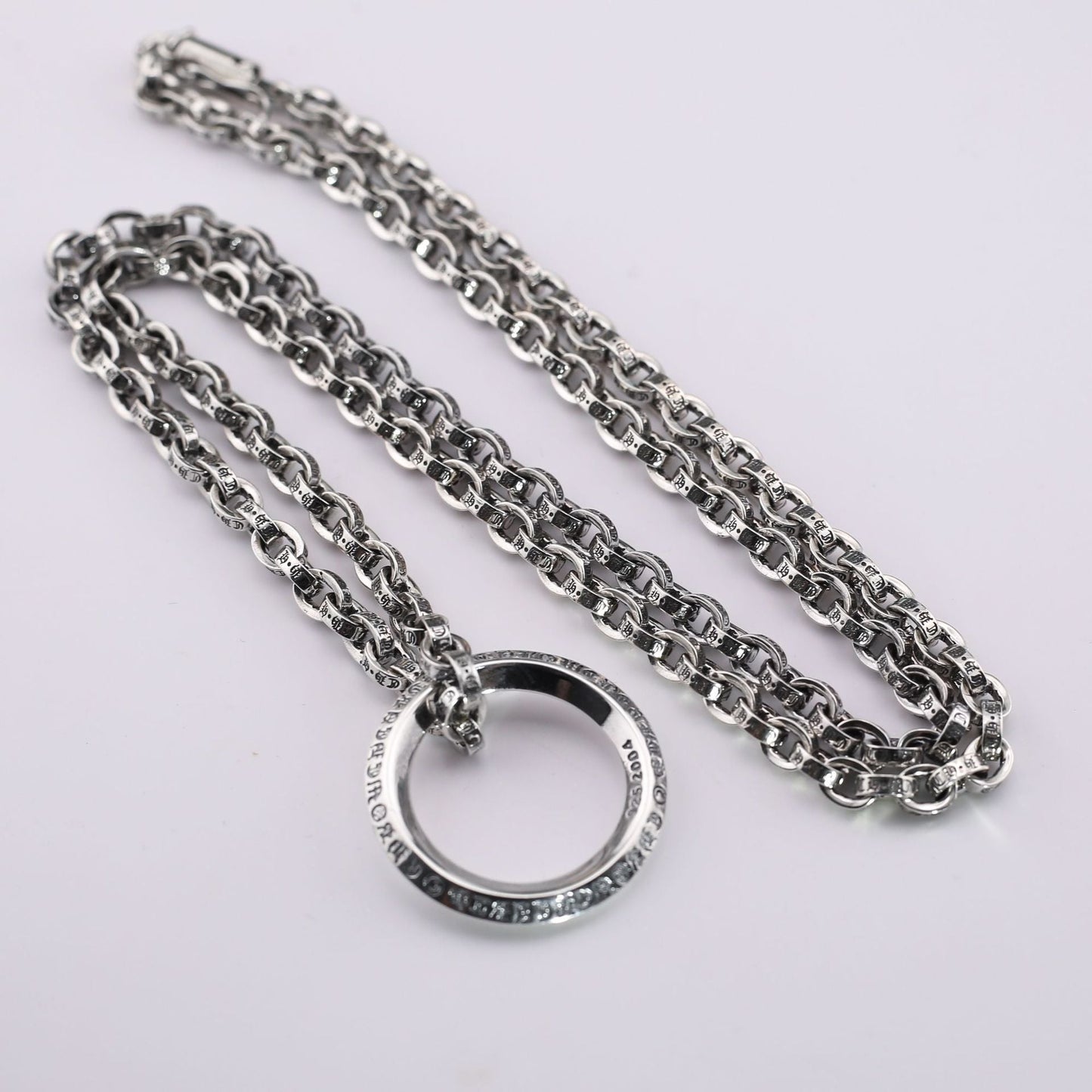 Chrome Hearts fashionable and creative ring pendant