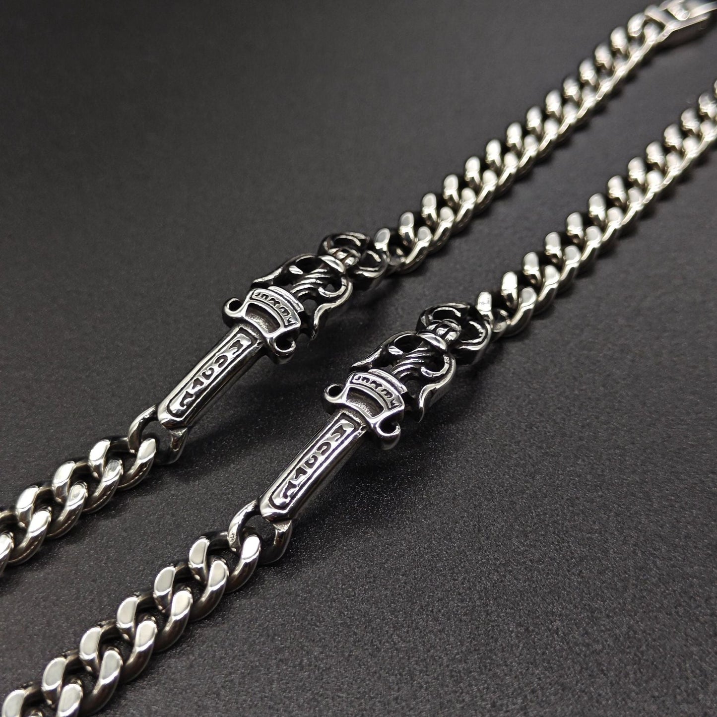 Chrome Hearts dagger ID Cuban link bracelet