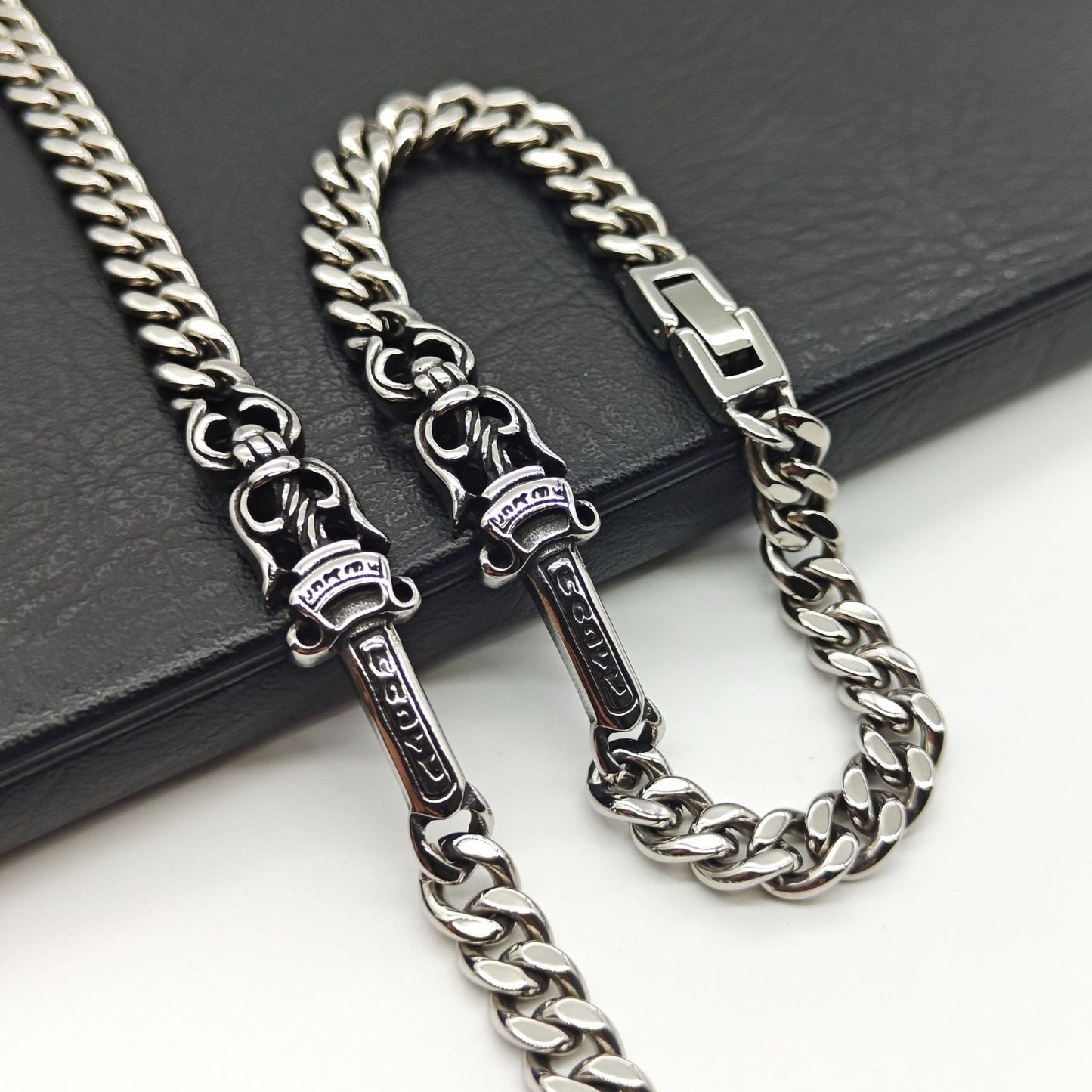Chrome Hearts dagger ID Cuban link bracelet