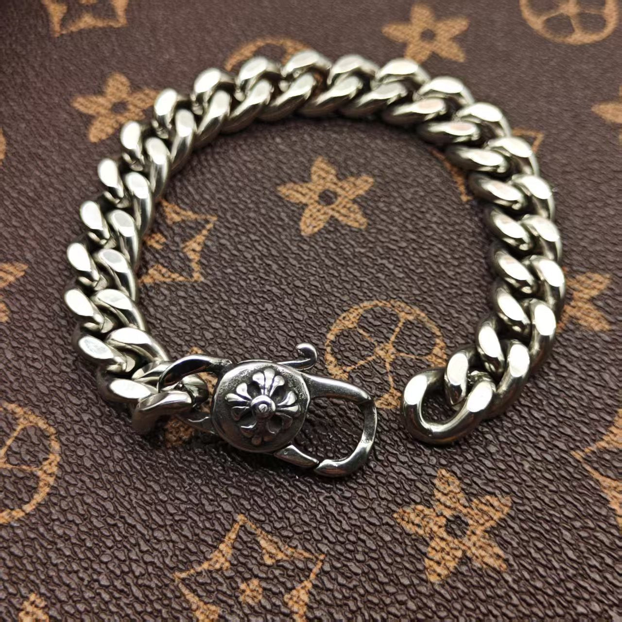 Chrome Hearts cross flower decorative clasp bracelet